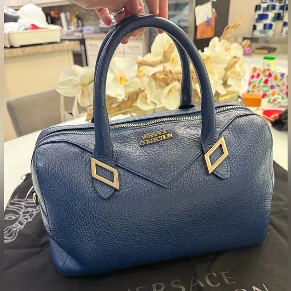 Versace Collection Vitello Handbag Blue Leather with Shoulder Strap and Dust Bag - Picture 2 of 13